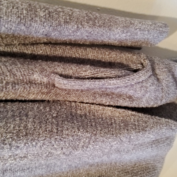 BAREFOOT DREAMS COZYCH8C LITE CARDIGAN SIZE MEDIUM  IN GRAY - Picture 3 of 5